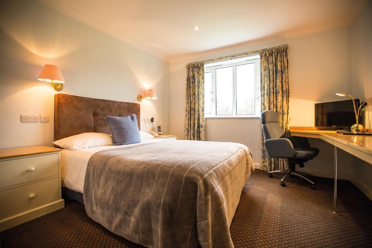 Woodside Hotel, Kenilworth - Warwick Екстер'єр фото